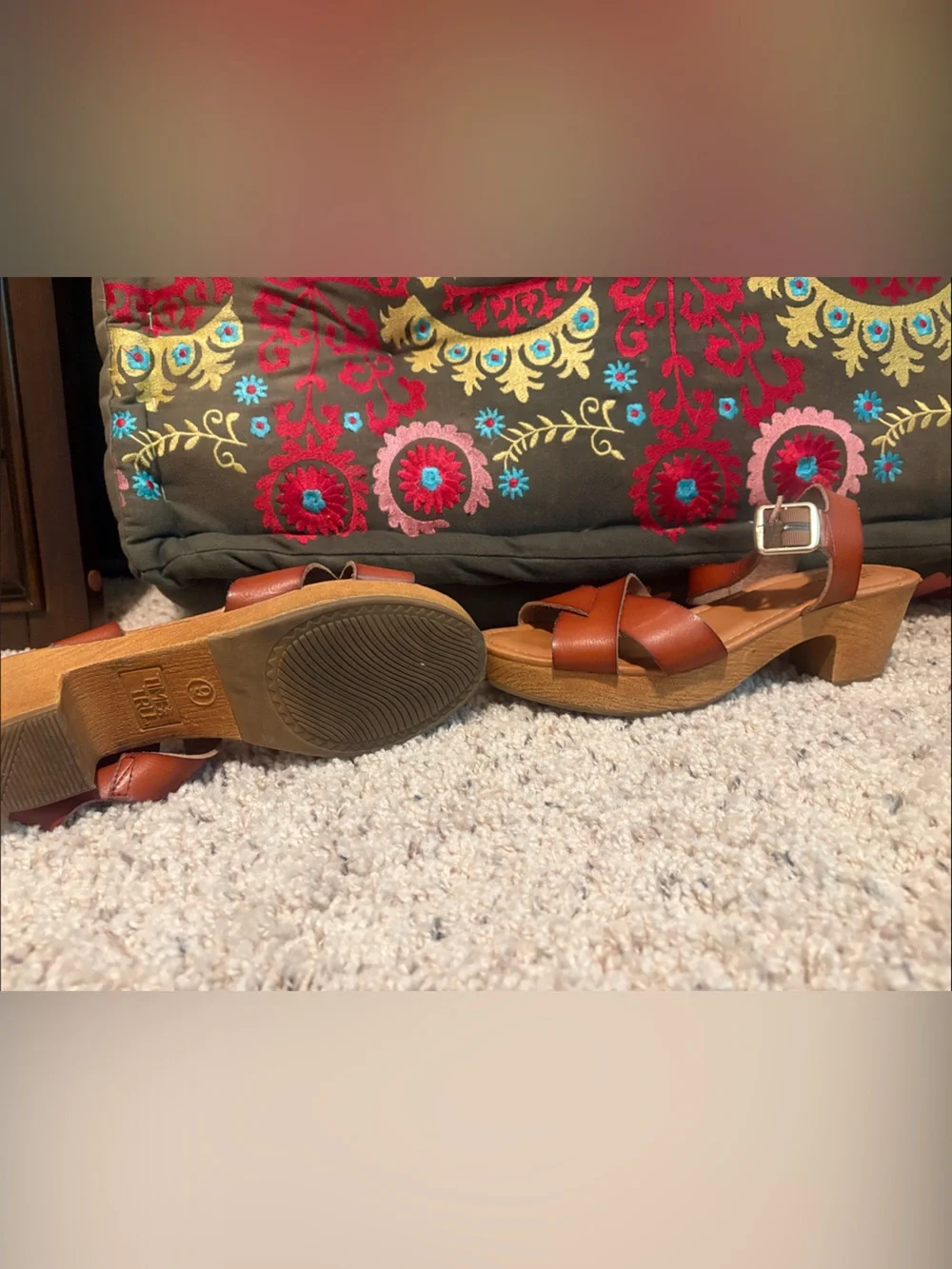 Time and Tru Tan Brown Leather Platform Sandals with Buckle